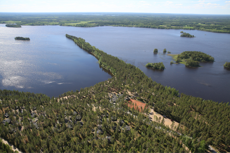 Pyhäniemen kaunis maisema ilmasta käsin.
